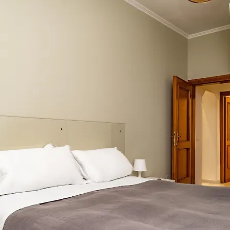 Mecenate Cavour アパート ローマ