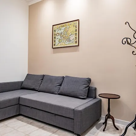 Mecenate Cavour アパート ローマ